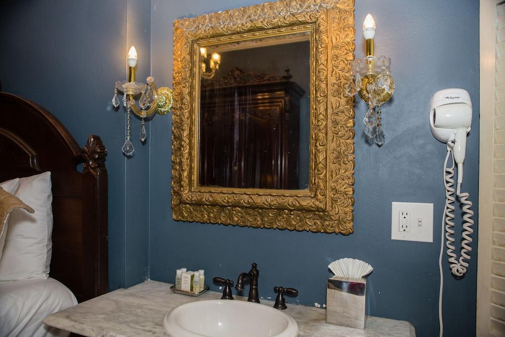 Lamothe House Hotel A French Quarter Guest Houses Property Nova Orleães Exterior foto