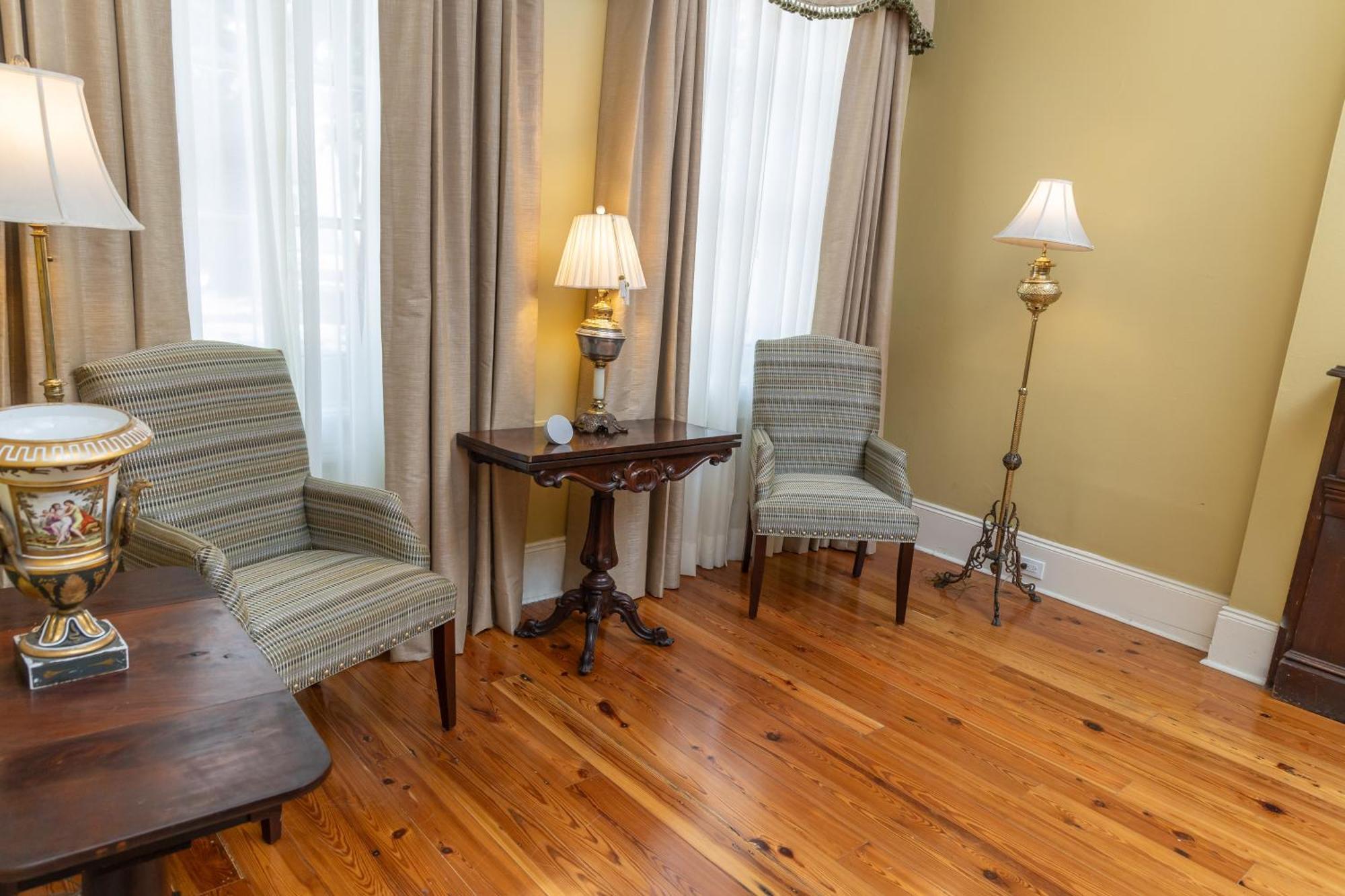 Lamothe House Hotel A French Quarter Guest Houses Property Nova Orleães Exterior foto