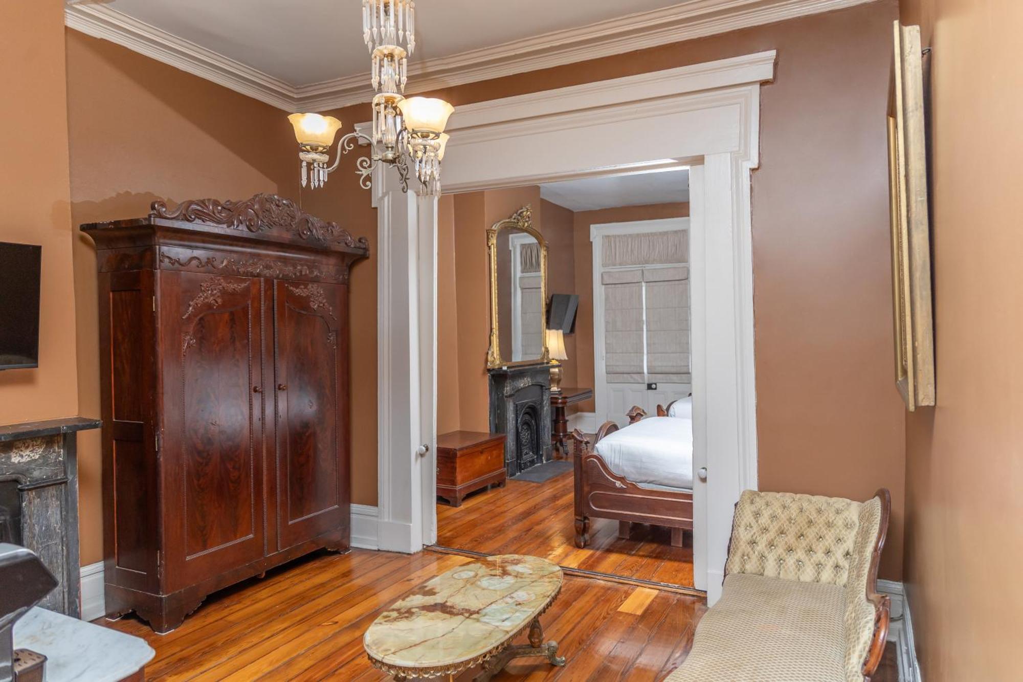 Lamothe House Hotel A French Quarter Guest Houses Property Nova Orleães Exterior foto