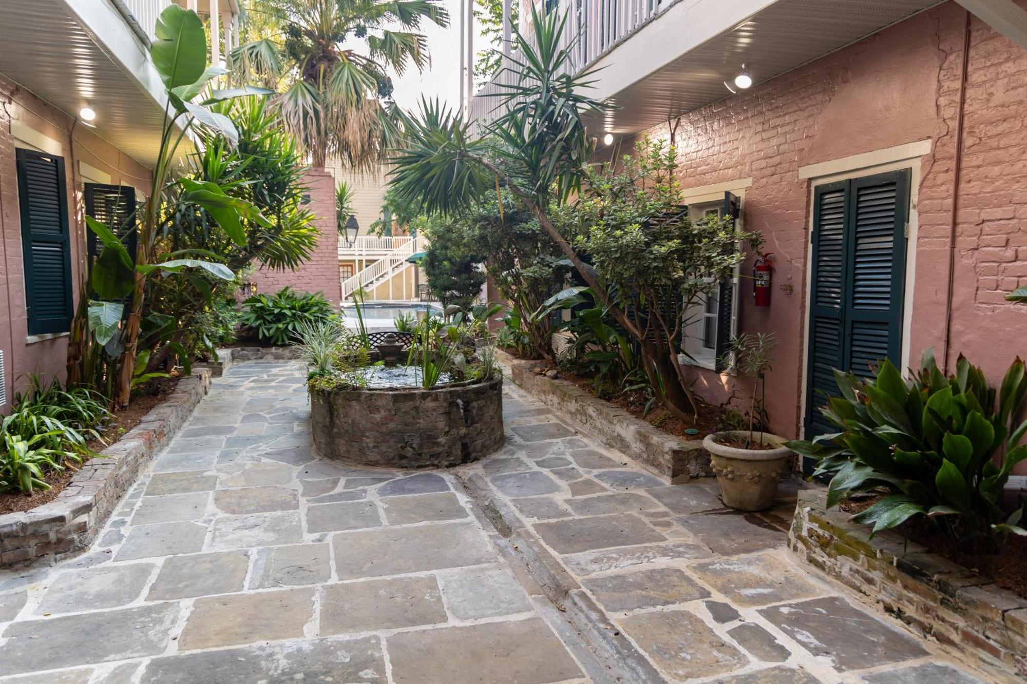 Lamothe House Hotel A French Quarter Guest Houses Property Nova Orleães Exterior foto