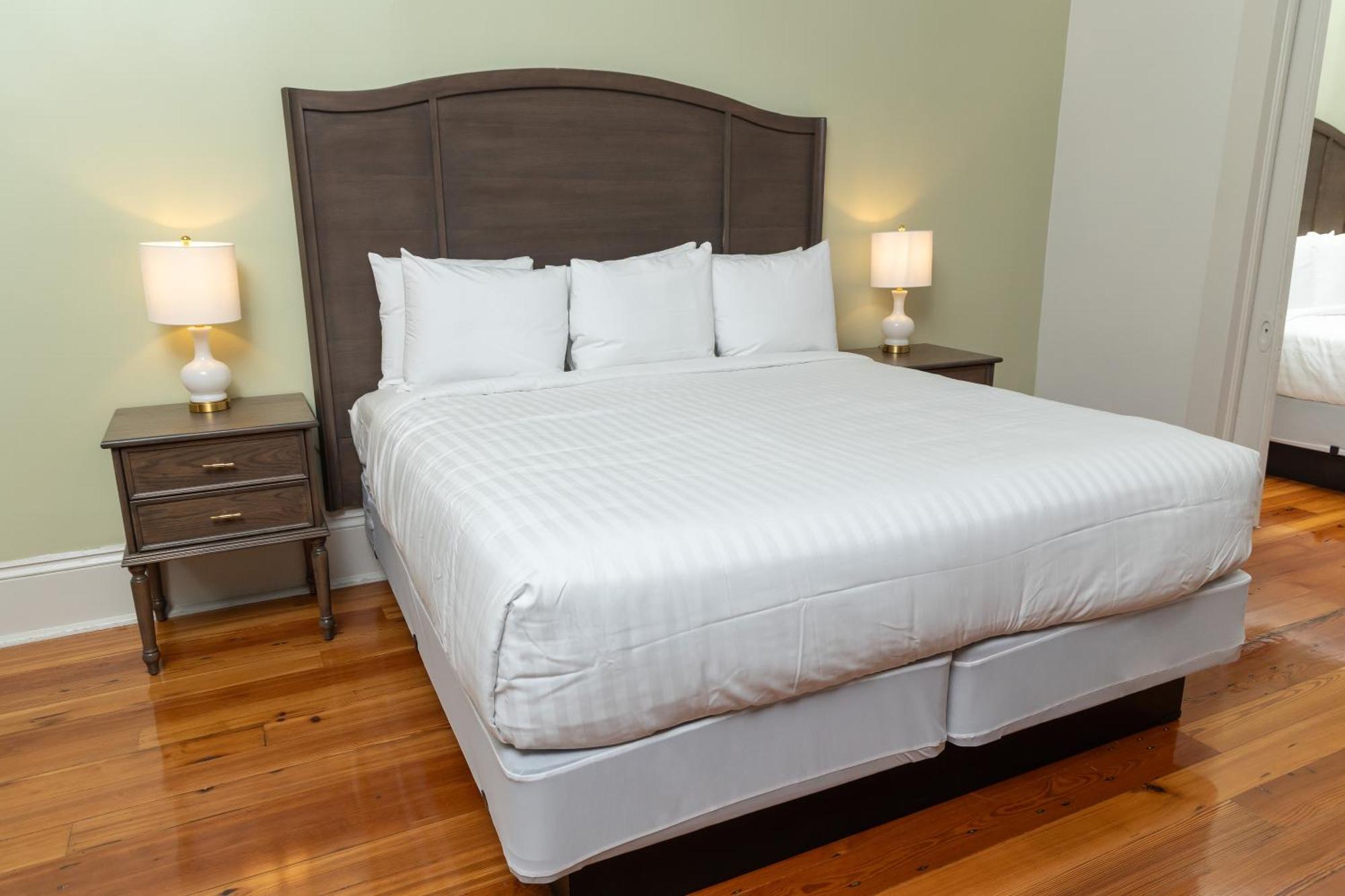 Lamothe House Hotel A French Quarter Guest Houses Property Nova Orleães Exterior foto