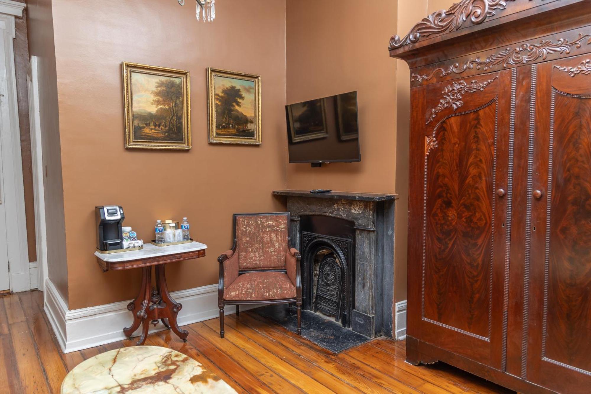Lamothe House Hotel A French Quarter Guest Houses Property Nova Orleães Exterior foto