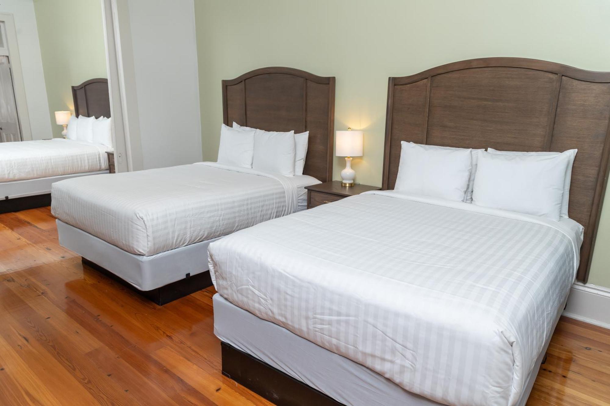 Lamothe House Hotel A French Quarter Guest Houses Property Nova Orleães Exterior foto