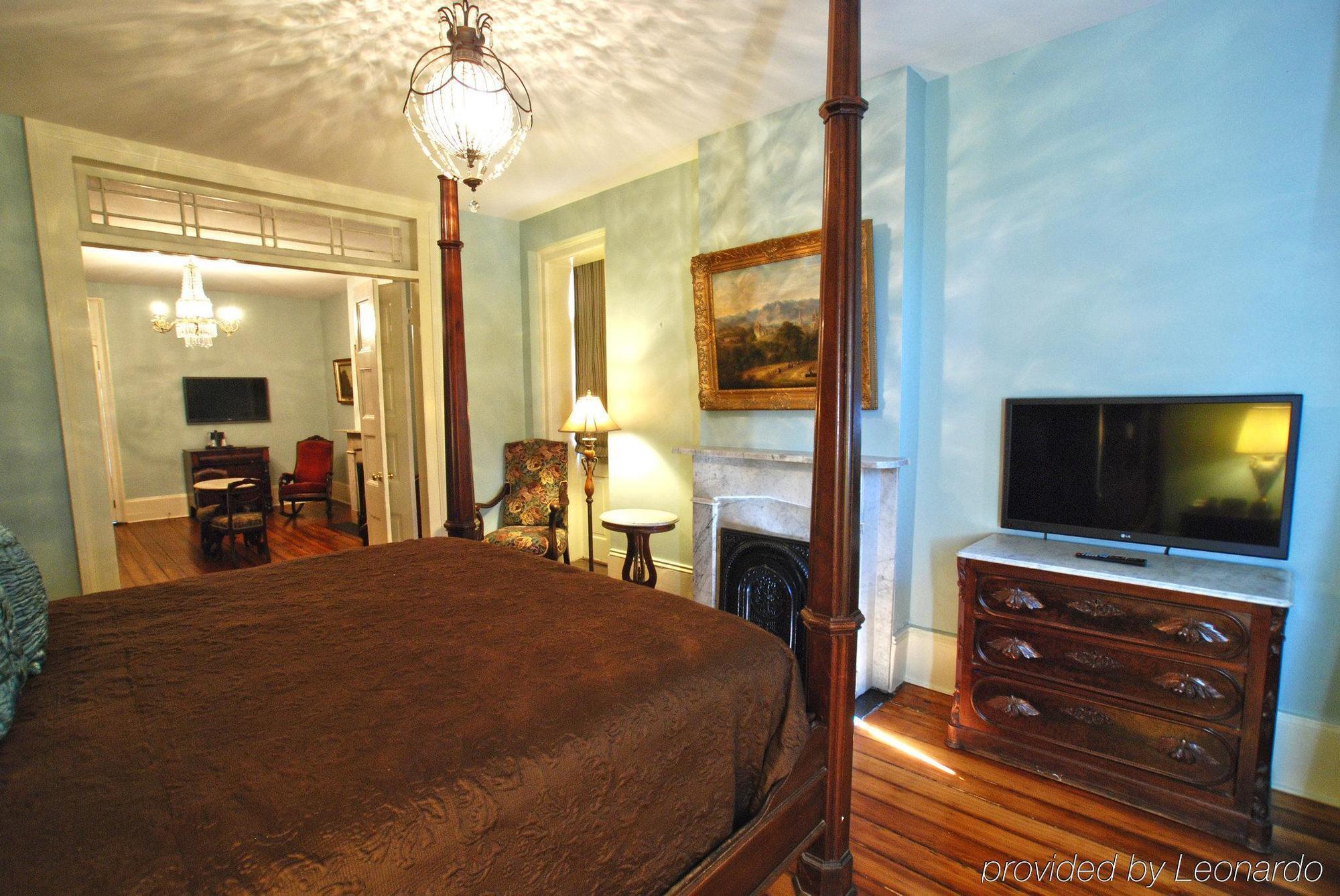 Lamothe House Hotel A French Quarter Guest Houses Property Nova Orleães Exterior foto