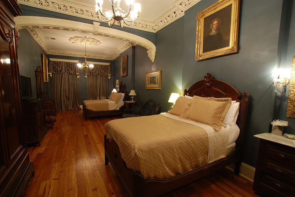 Lamothe House Hotel A French Quarter Guest Houses Property Nova Orleães Exterior foto