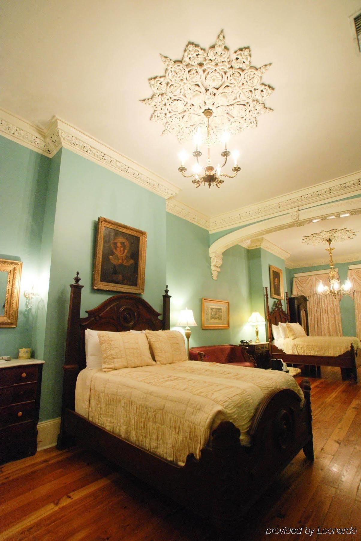 Lamothe House Hotel A French Quarter Guest Houses Property Nova Orleães Exterior foto